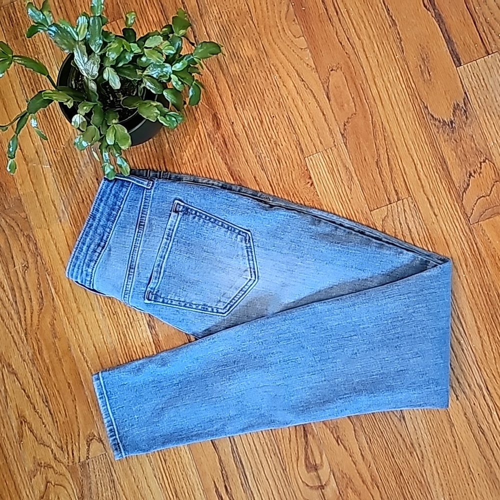 Old Navy Rockstar High Rise size 4 Regular